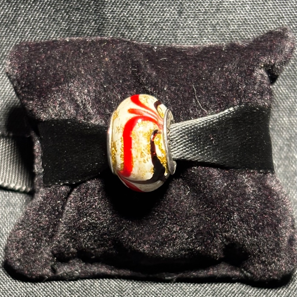 Vibrant Red and Gold BACIO MURANO Bead CHARM